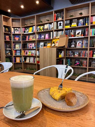Flor do Toxo: café de especialidad y plantas en Oviedo