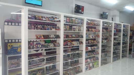 Gotham: cómics, manga y juegos de mesa en Vitoria