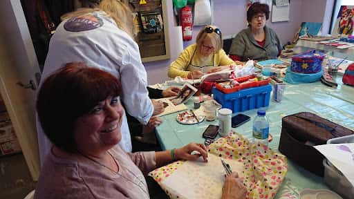 Talleres de Patchwork, Warhammer y Repostería en Fuenlabrada