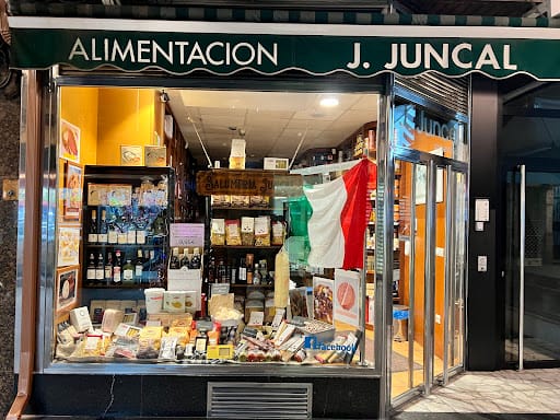 Juncal Alimentación: ultramarinos gourmet en Pontevedra