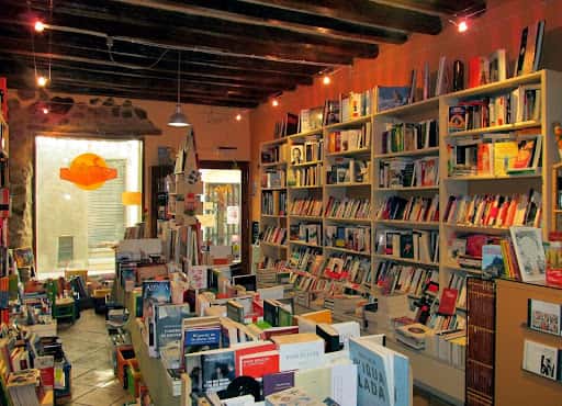 Llegim...? Llibreria: cómic e ilustración en Igualada