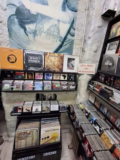 Dientes Largos Discos: vinilos y coleccionismo en Jarauta