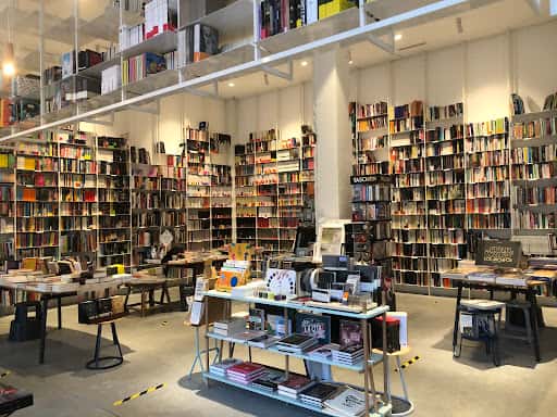 Lectocosmos: libros raros y ediciones antiguas en Lugo