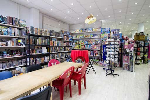 Pulsar Store: juegos de mesa, rol y coleccionismo en Torrevieja