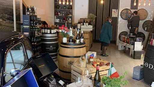 Vino a granel y productos gourmet en La Vendimia Vigo