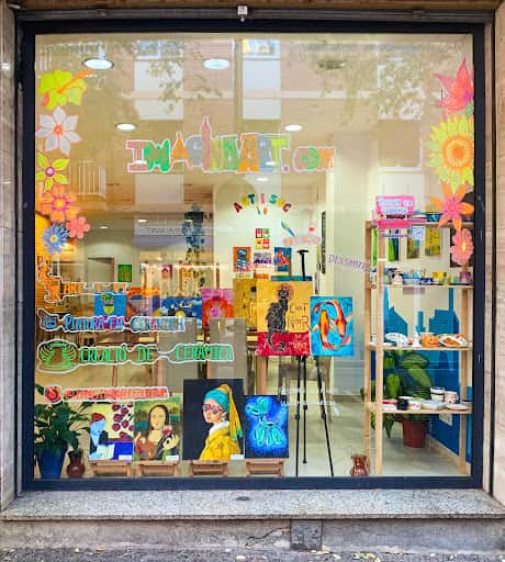 Talleres de cerámica y pintura en Imagina Art Girona