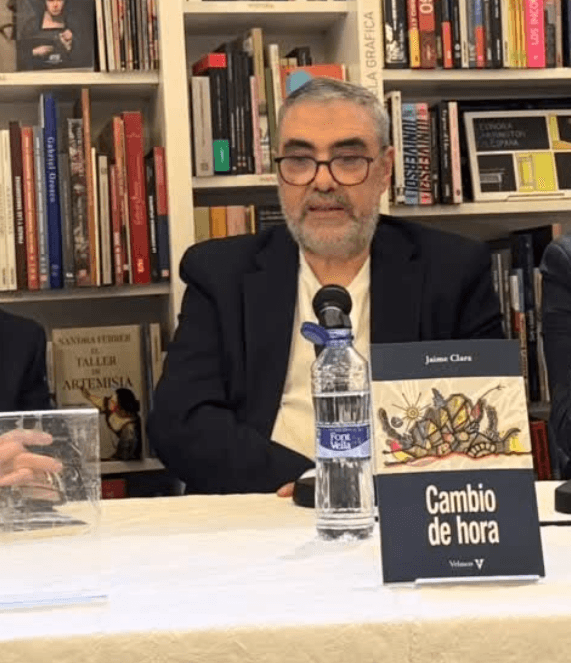 Presentación del libro 'Cambio de hora' de Jaime Clara