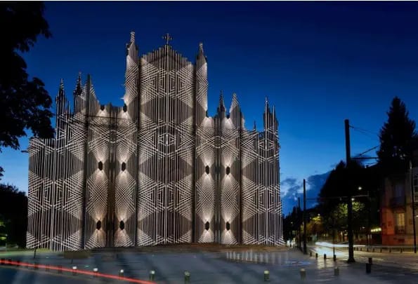 Ecos del Orden Invisible