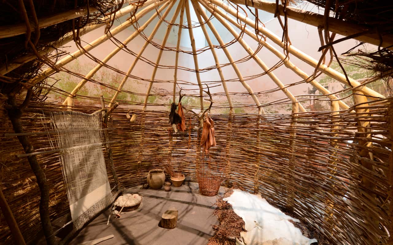 Talleres de supervivencia y arte en Campo Lameiro