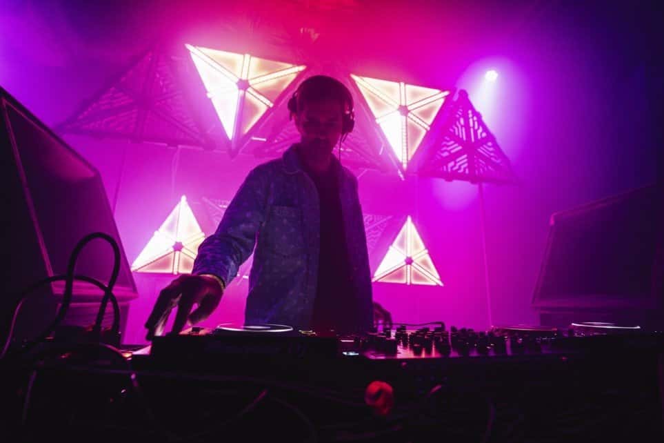 Martyn (Live) + just claudia (DJ Set)