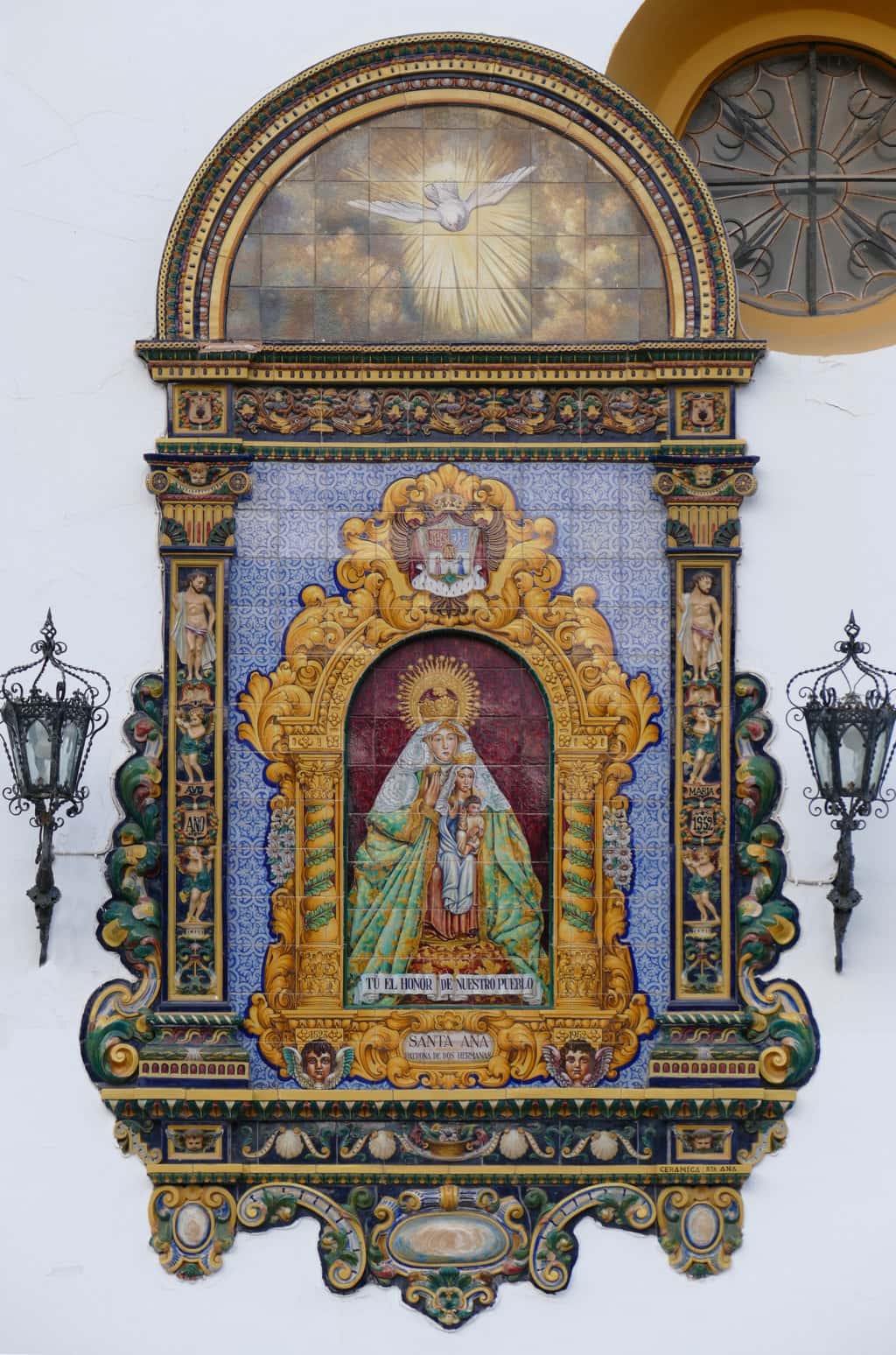 El retablo mayor de la Capilla de Santa Ana