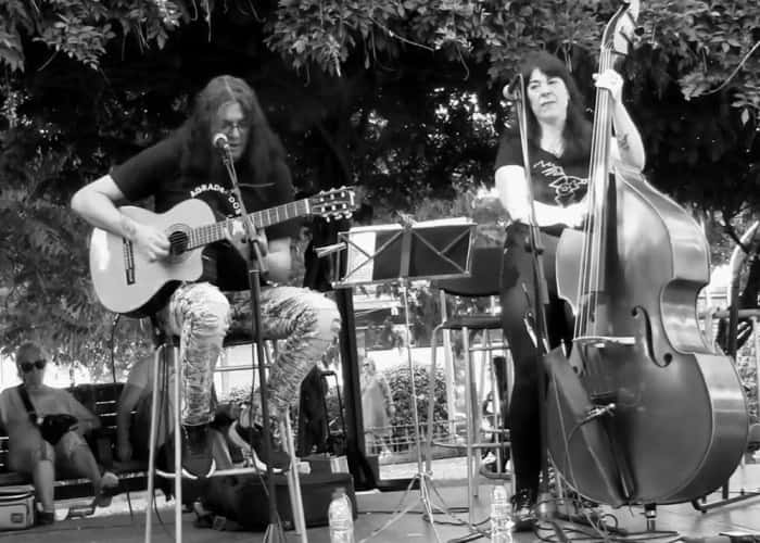 Rosendadas acústicas y La Leñera
