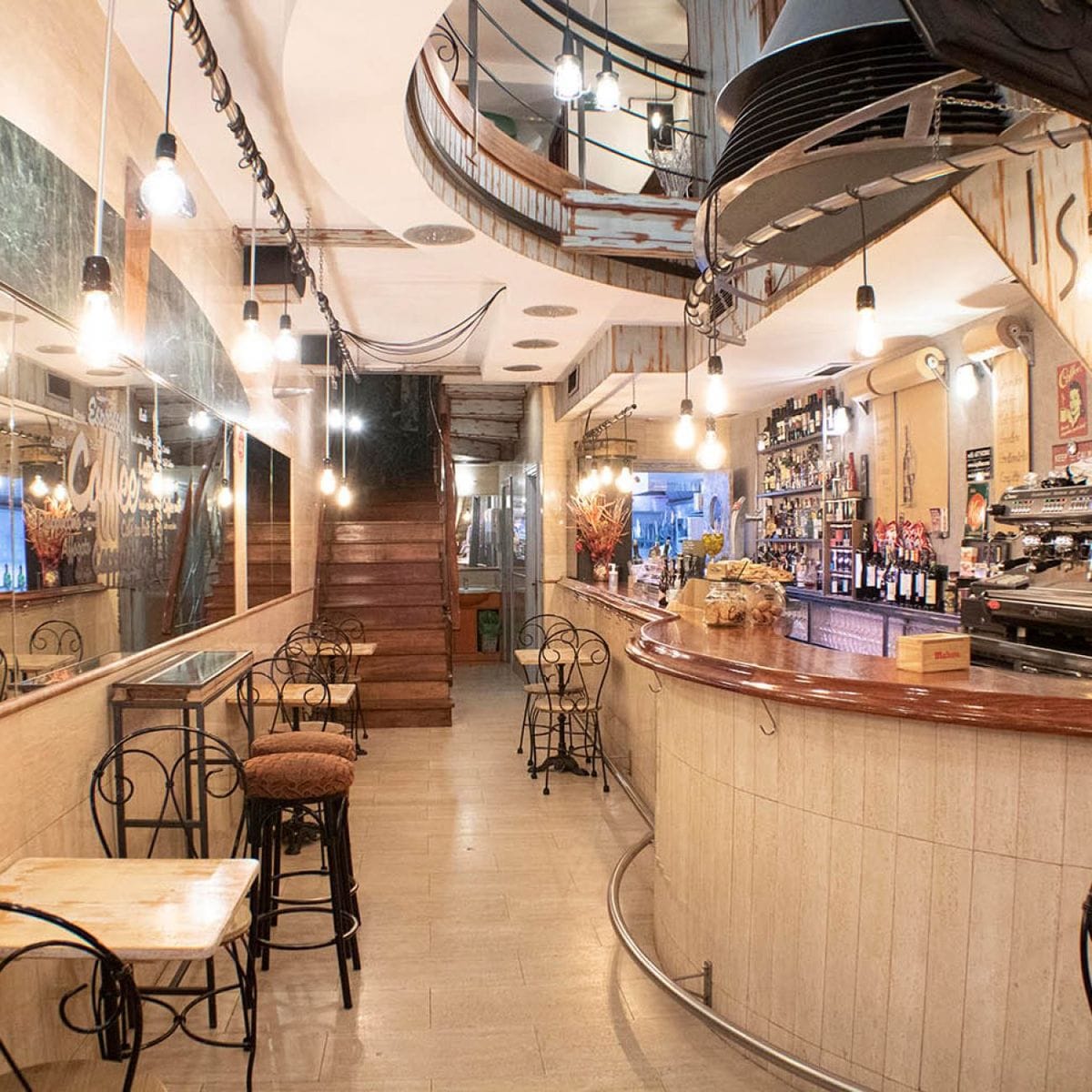 Bar Isipil: café artesano y tortillas en el Casco Viejo