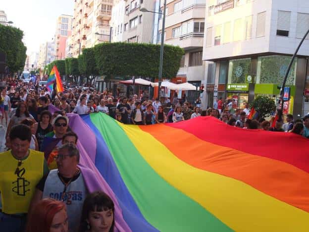 El Orgullo saca los colores a Almería en su semana grande