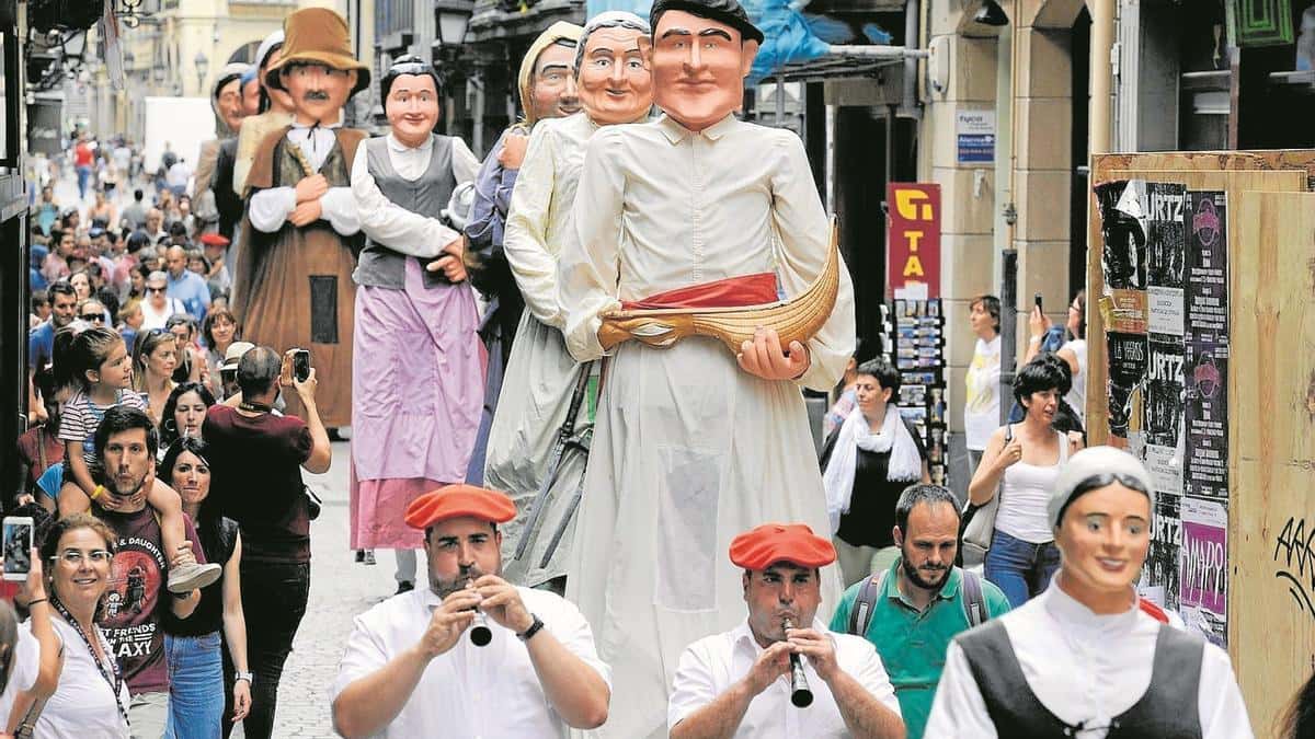 Pasacalles de gigantes - Bilbao Basque Fest