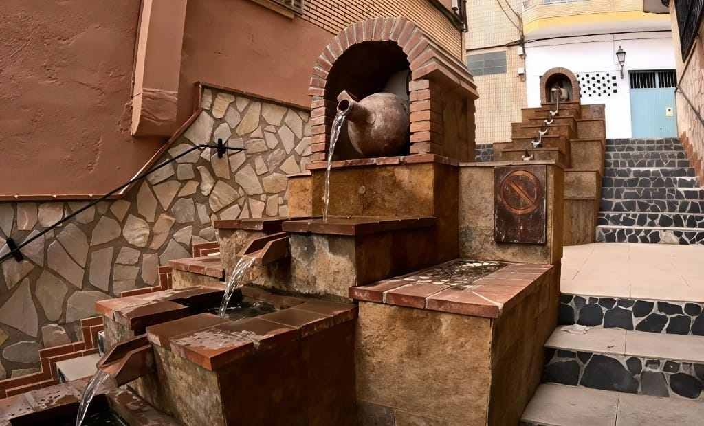 El agua que forjó Granada: la Alhambra y su acequia