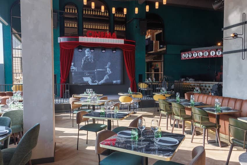 42 St.: carnes a la brasa y pizzas en Rivas