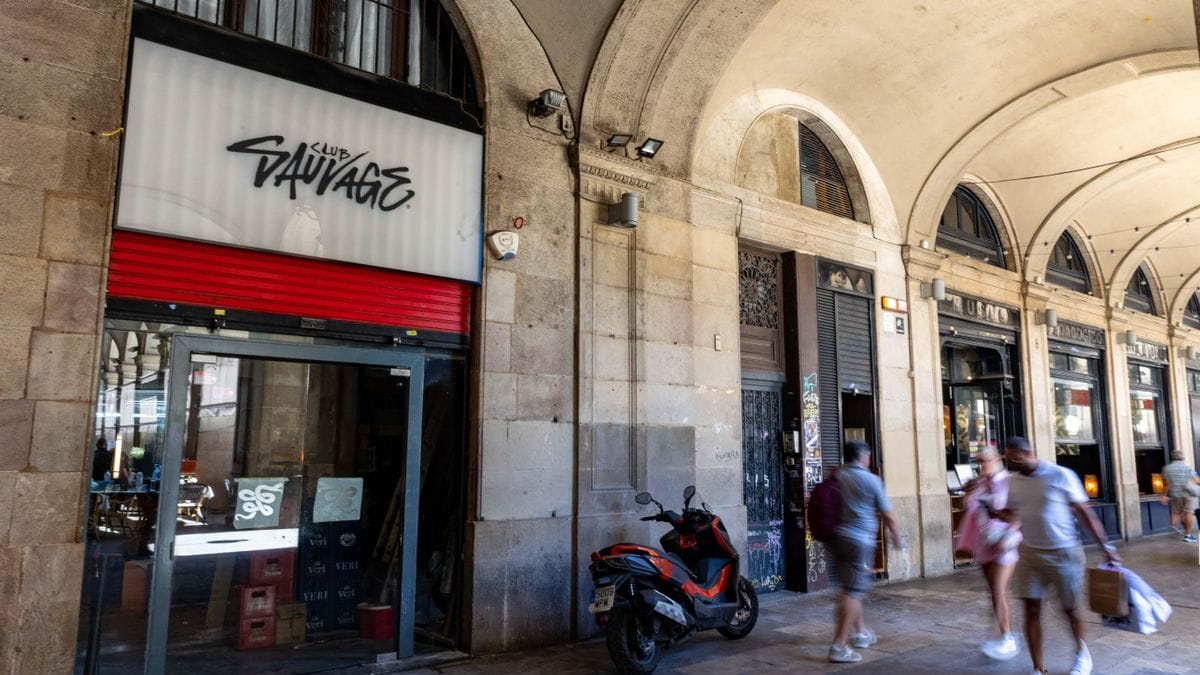 El Sidecar recupera su nombre en la Plaza Reial