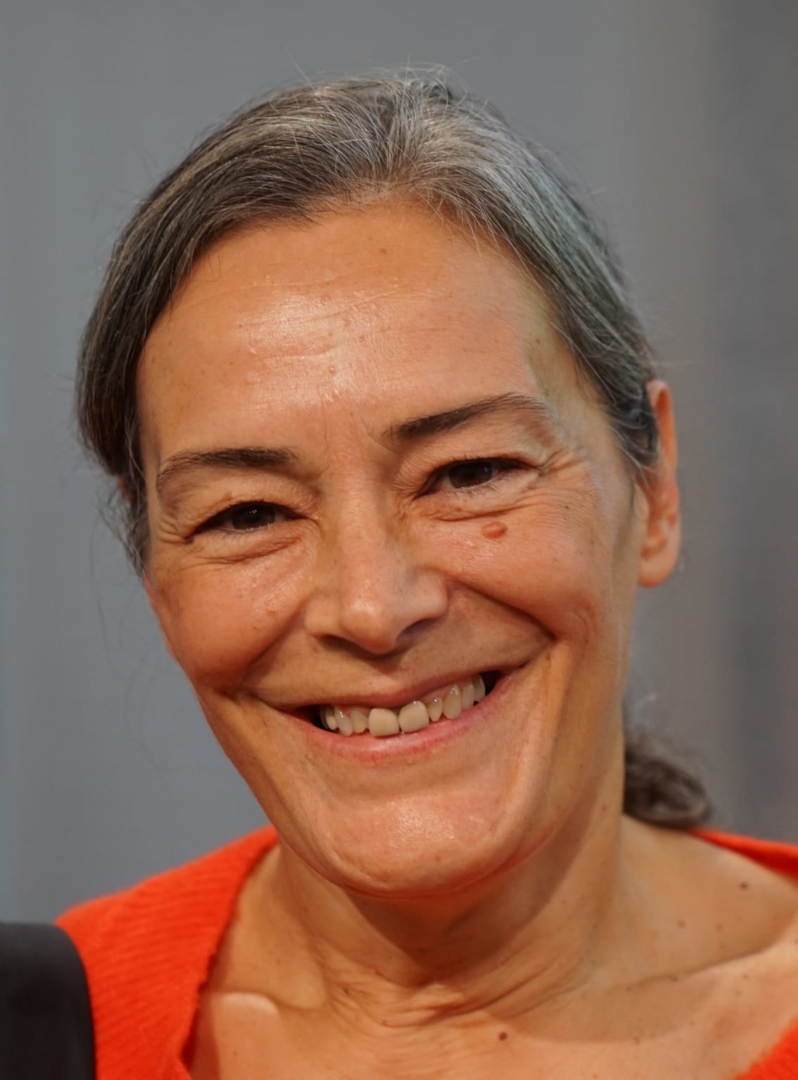 Encuentro con Esther García Llovet, en conversación con Sara Mesa