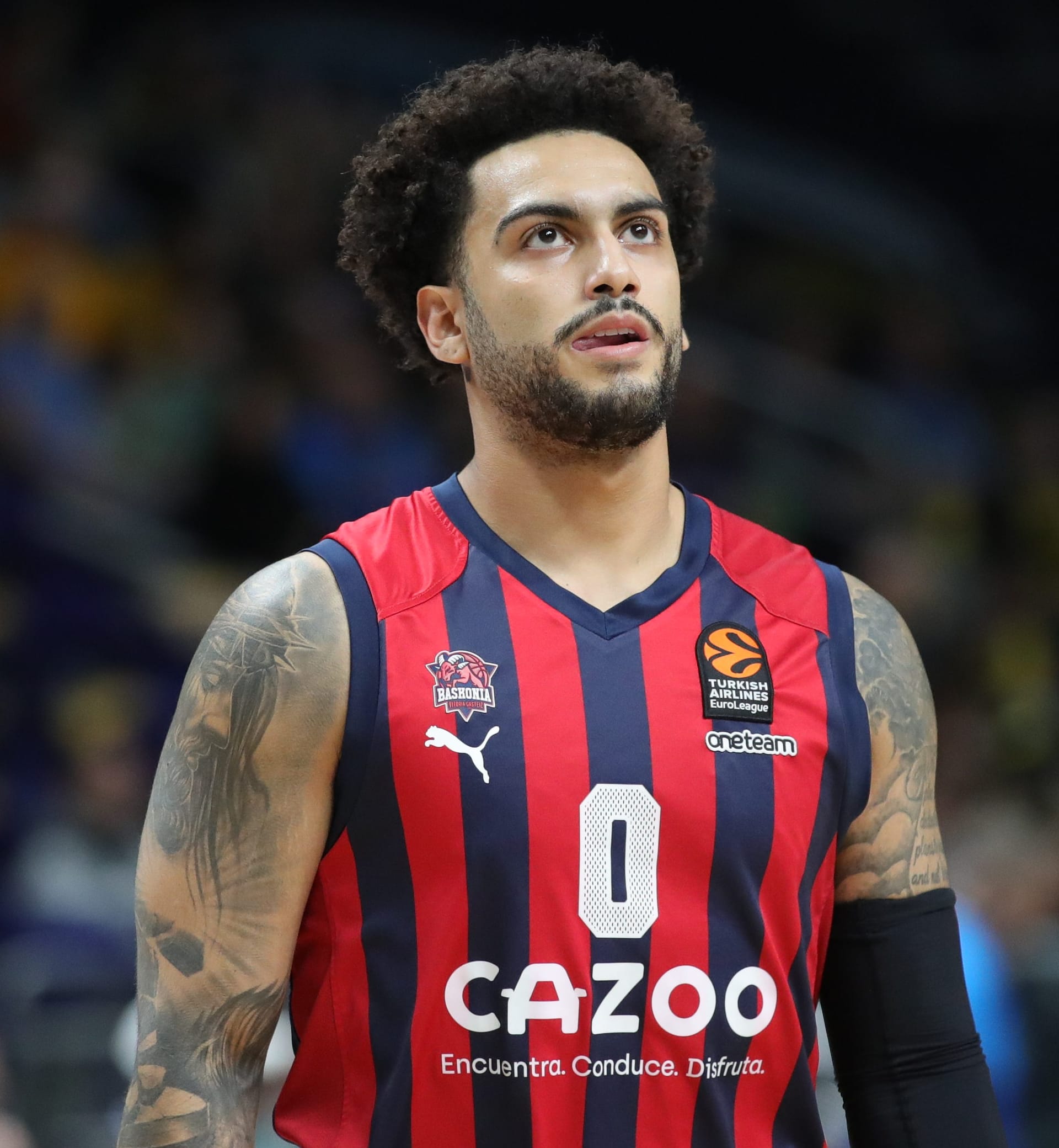 Firma de jugadores del Baskonia