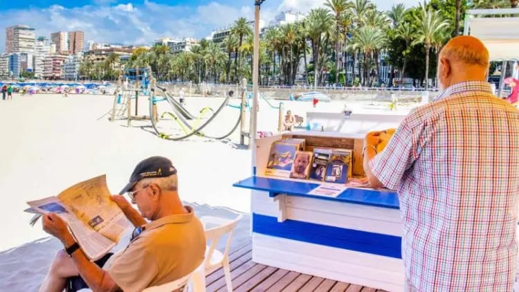Biblioplayas en Benidorm: dónde están y servicios este verano