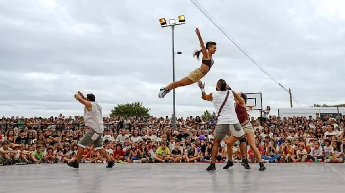 Rataplán: el teatro de calle que llenó Barakaldo