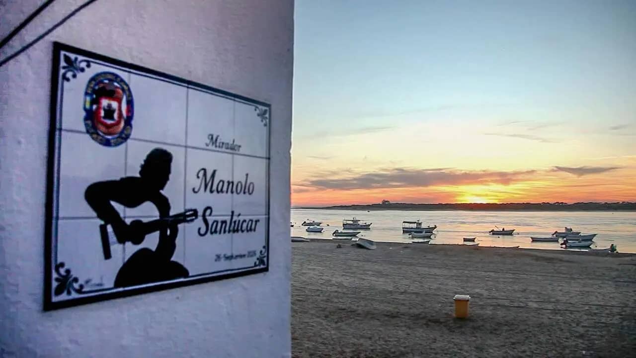 El Mirador Manolo Sanlúcar: vistas gratis junto al río
