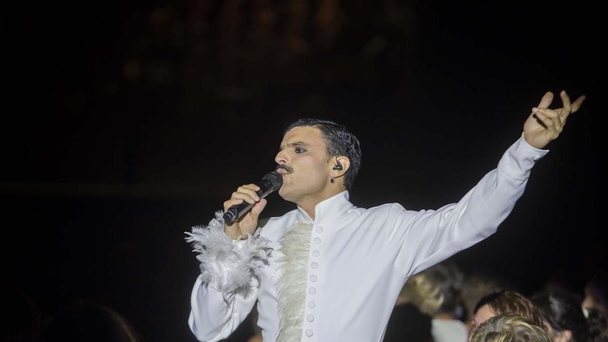 Rodrigo Cuevas convierte Ibiza en cabaré folclórico