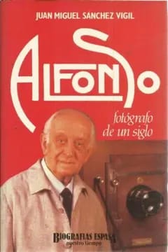Exposición Alfonso. Cuidado con la memoria