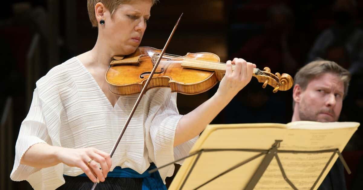 Orquestra Simfònica SWR Stuttgart - Isabelle Faust