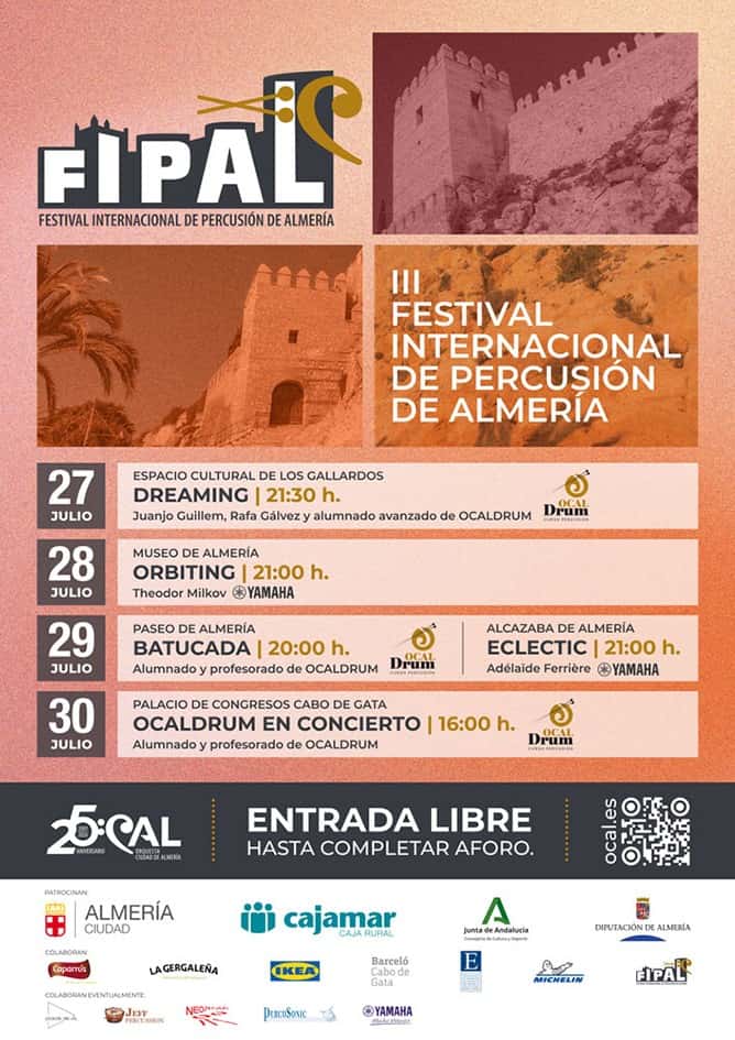 Batucada en el Paseo: el FIPAL llena Almería de ritmo