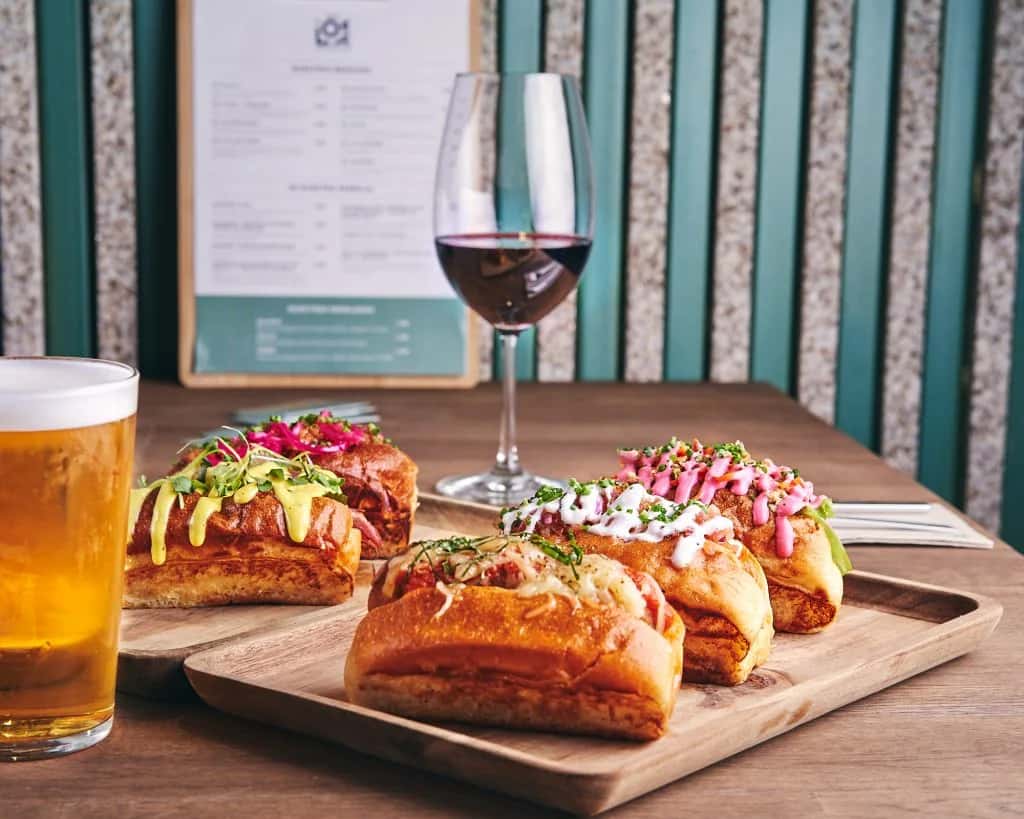 Oslo Gastroteca: brioches y tapeo moderno en Salamanca