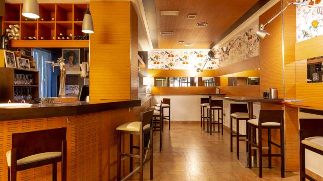 Restaurante Café Bar Damasqueros en el Realejo de Granada