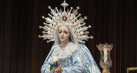 Misa en honor a la Santísima Virgen de la Estrella Reina de los Ángeles