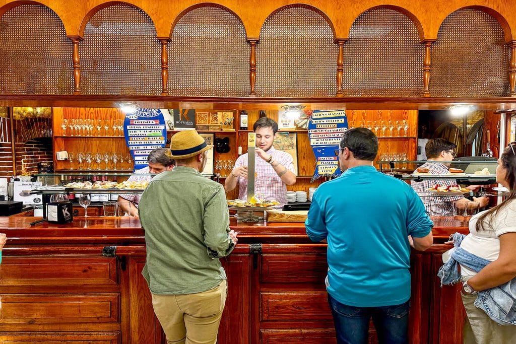 Bar Txepetxa en San Sebastián, el templo de la anchoa