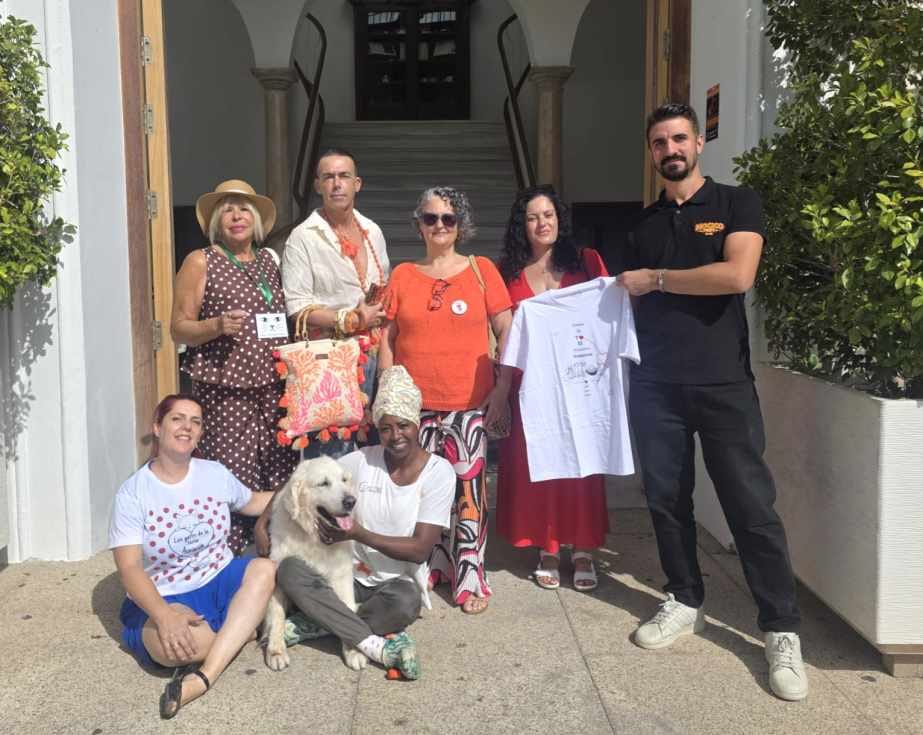 Mercadillo con Huella: artesanía solidaria en La Puntilla