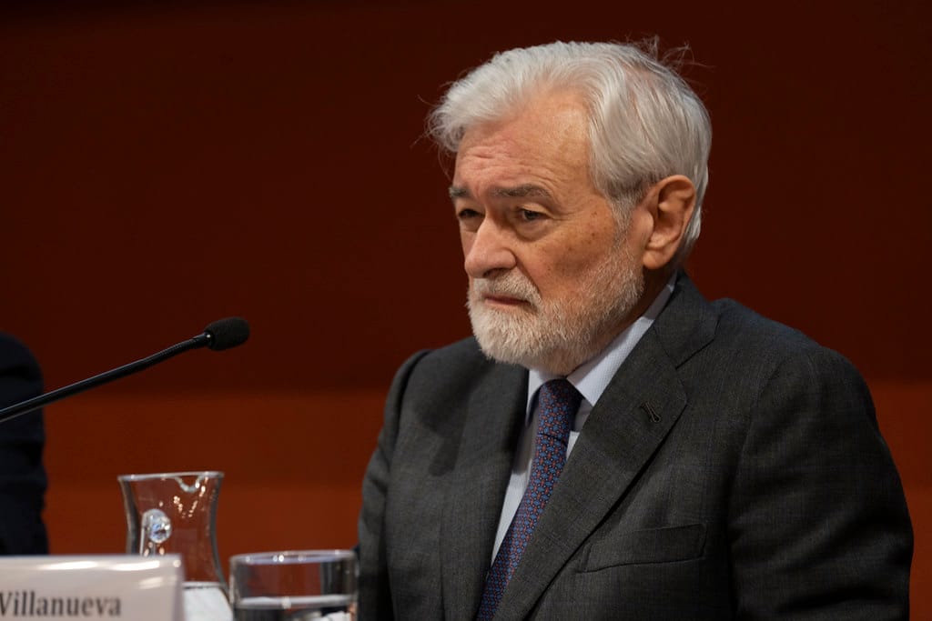 Faladoiros Literarios con Darío Villanueva