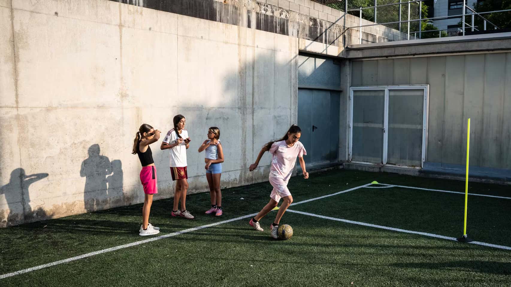 CF Tramontana: fútbol gitano en La Mina