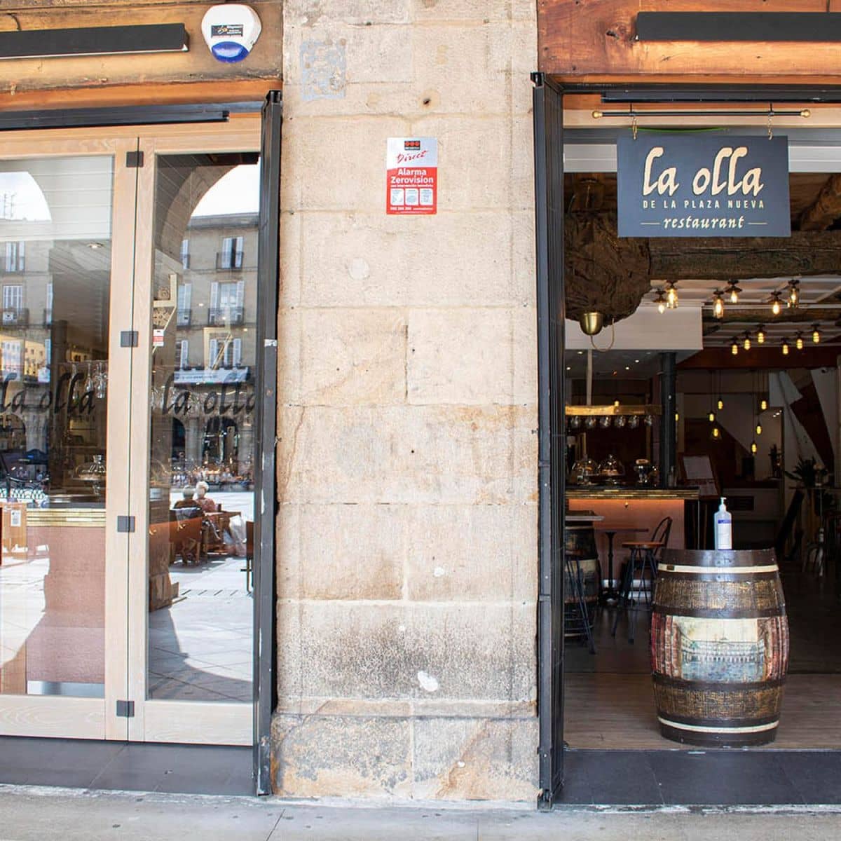 La Olla de la Plaza Nueva: cocina vasca en el Casco Viejo