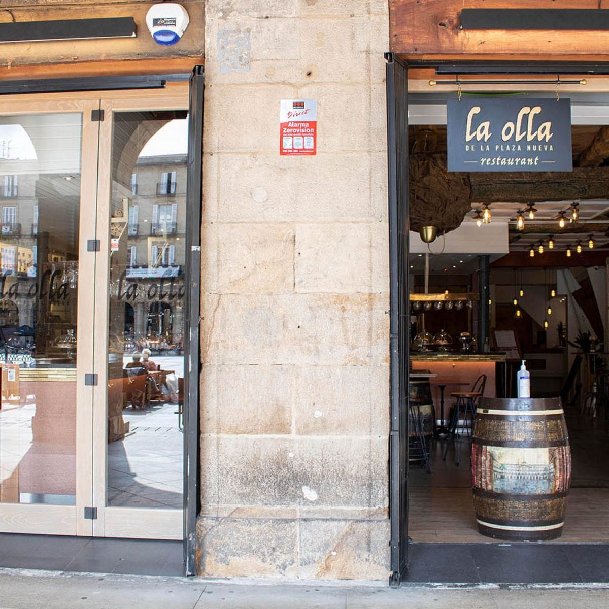 La Olla de la Plaza Nueva: cocina vasca en el Casco Viejo