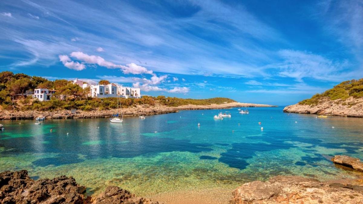 El norte de Ibiza: calas vírgenes y pueblos con encanto