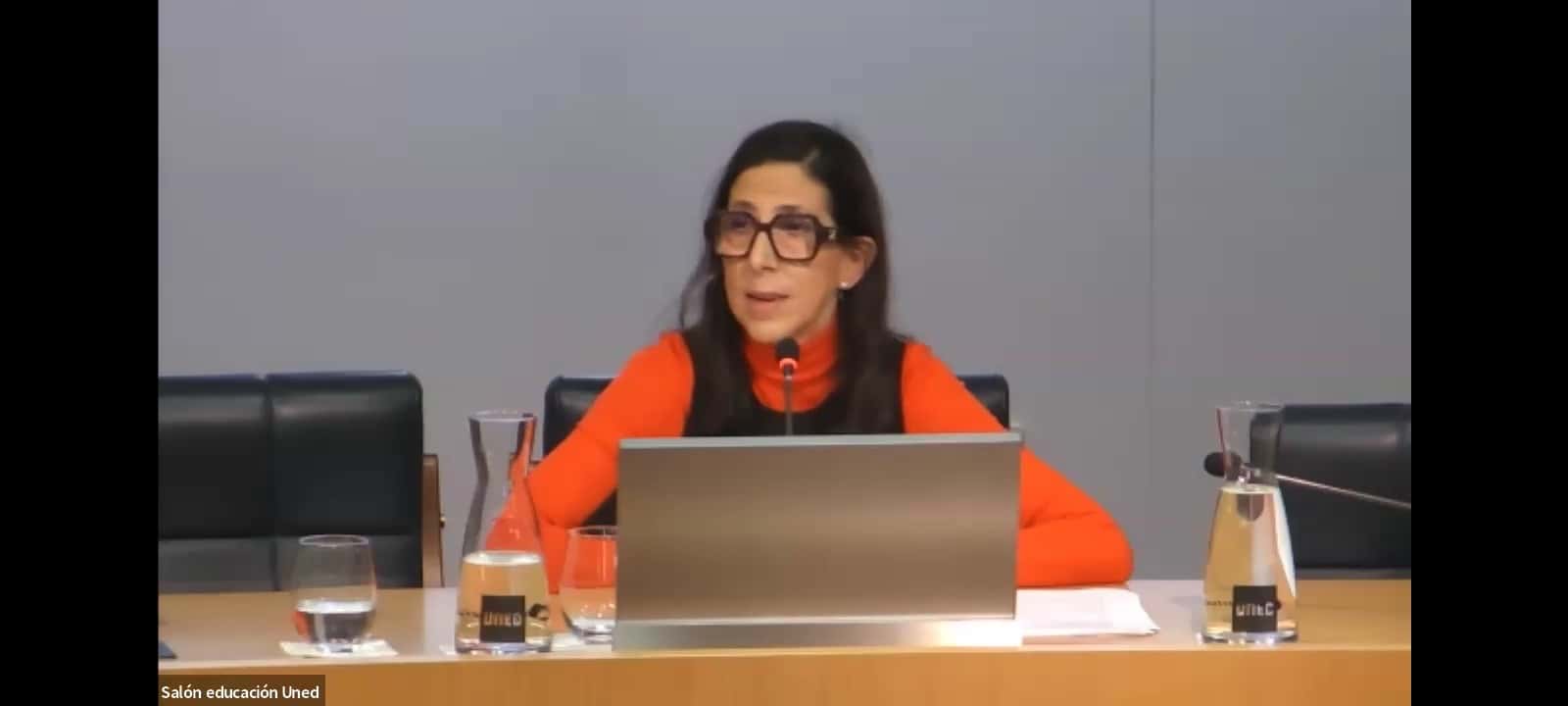 Cómo la IA amenaza a la salud mental: Hablemos desde el derecho y la educación
