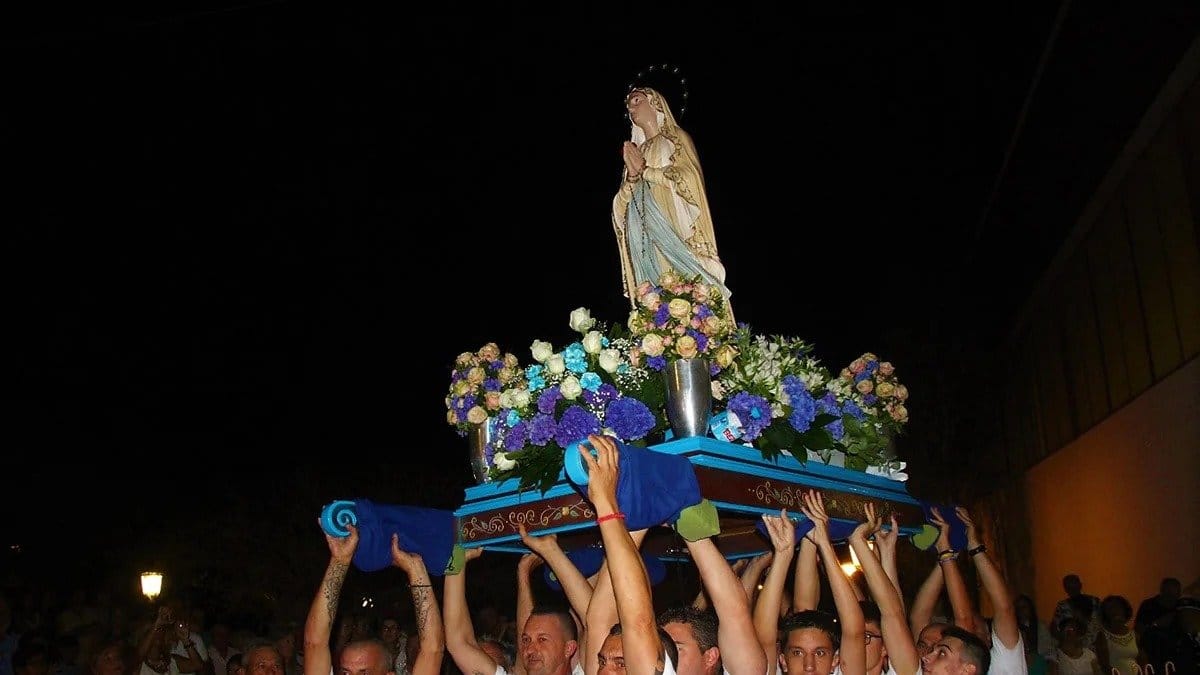 La Gloria se despidió de sus fiestas de la Virgen de Lourdes