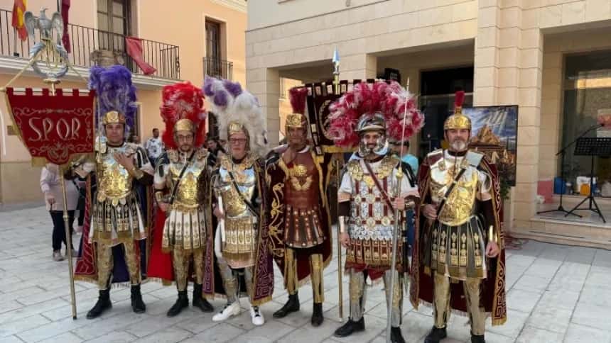 Lorca reúne a 600 armaos en su desfile romano