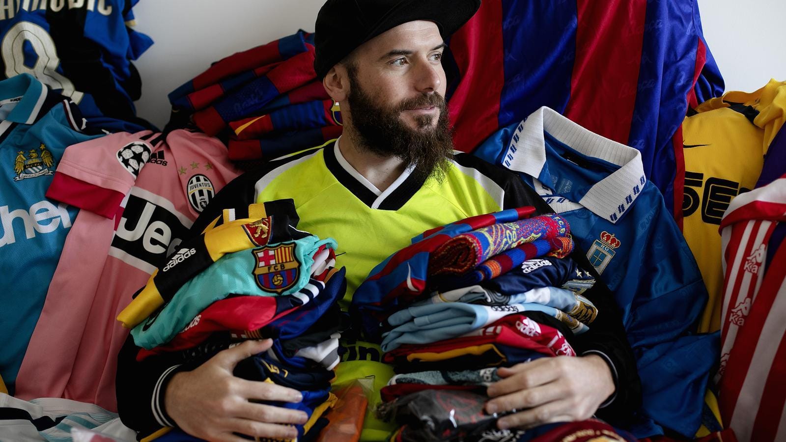 Pop-up de Camisetas de Fútbol Retro y Coleccionismo