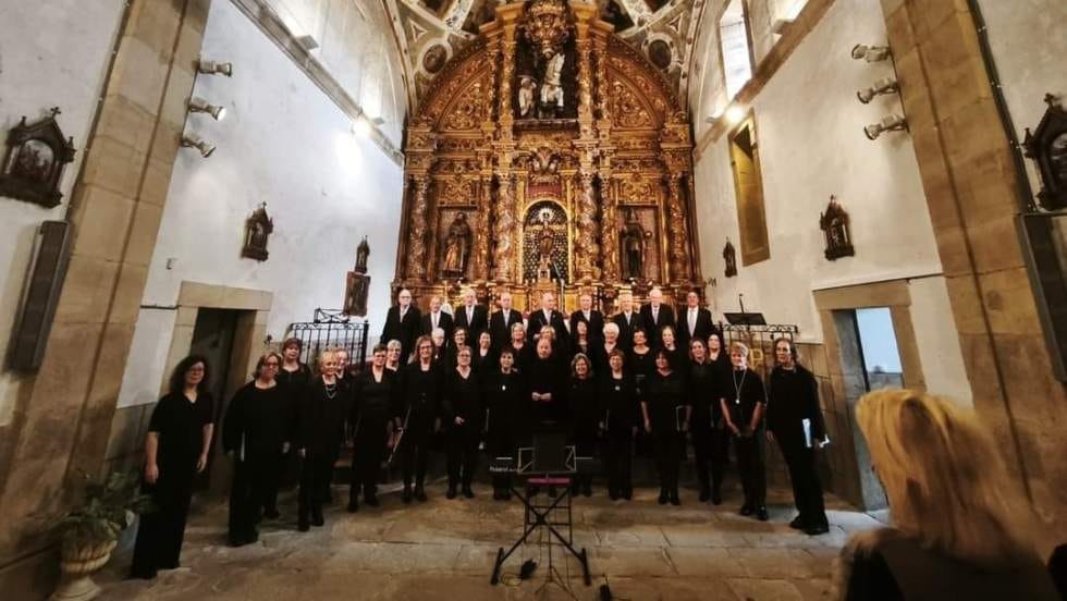 XI Ciclo Coral de M煤sica Sacra y Religiosa: Coral Amanecer y Ensamble Vocal Gij贸n