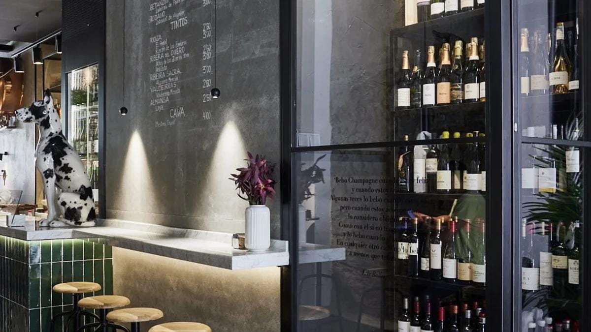 Bodega 83: vinos y tapas de producto en el centro de Betanzos