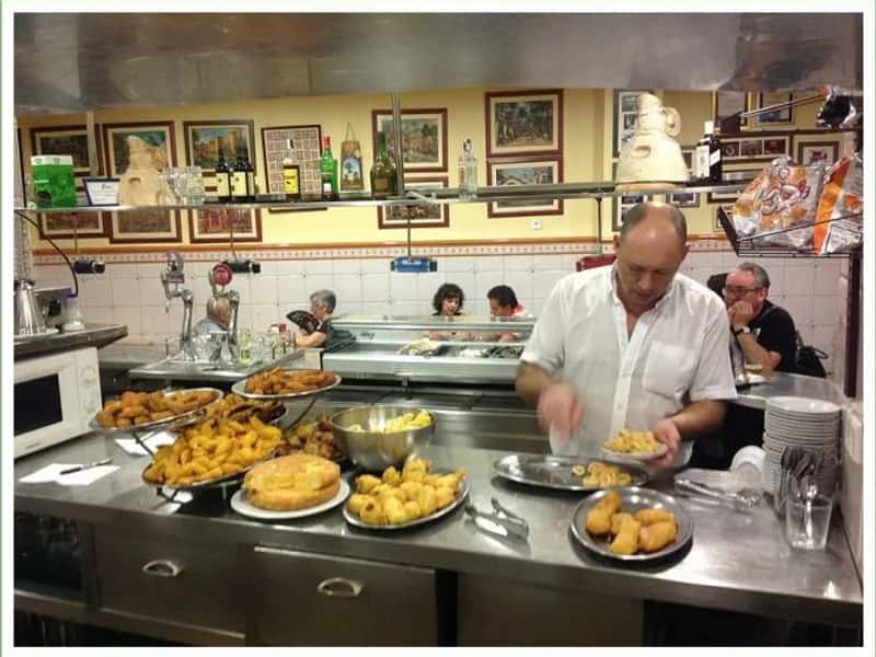 El Palmeral y la Dama: tapas clásicas desde 1972