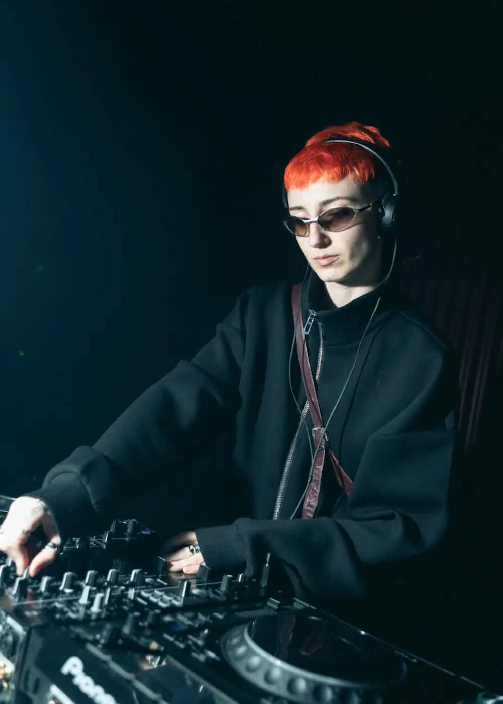 Klaudia Sim . Organic Frequencies