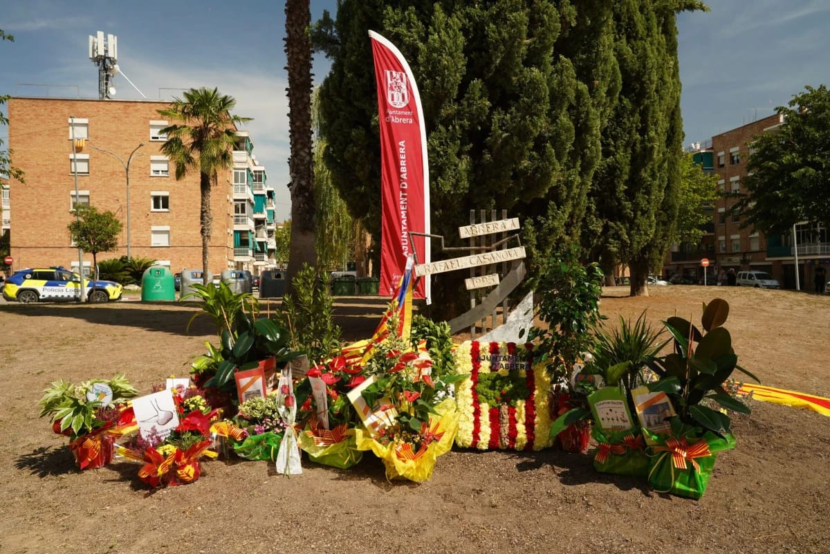 La Diada en Abrera: ofrenda, sardanas y habaneras